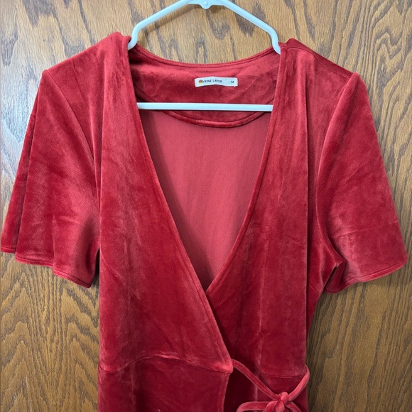 Marine Layer Red Velvet wrap dress, size M - Picture 3 of 10